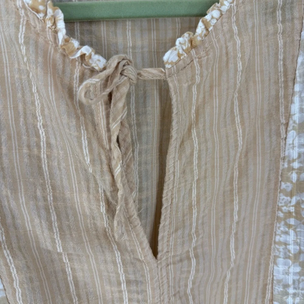 American Eagle cropped BoHo floral print wide sleeve Peblum  Beige Blouse L - Picture 2 of 11